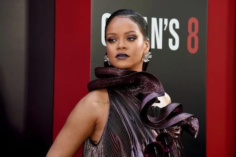 Rihanna sang chảnh tuyệt đối trên thảm đỏ ra mắt phim Ocean's 8