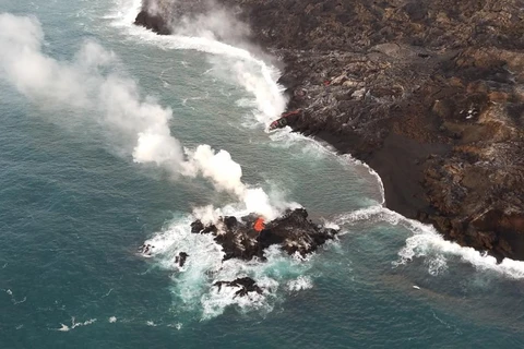 Hòn đảo mới ngoài khơi Hawaii. (Nguồn: edition.cnn.com)