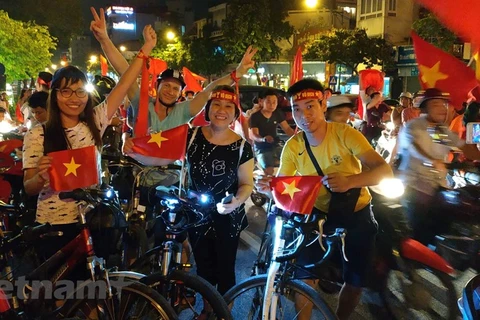 [Video] Công an Hà Nội “trắng đêm” sau chiến tích của Olympic Việt Nam