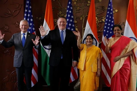 Bộ trưởng Quốc phòng James Mattis và Ngoại trưởng Mike Pompeo của Mỹ đã gặp Ngoại trưởng Sushma Swaraj và Bộ trưởng Quốc phòng Nirmala Sitharaman của Ấn Độ. (Nguồn: Reuters)