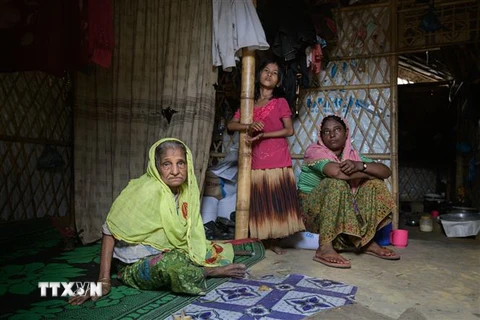 Người tị nạn Rohingya tại trại tị nạn Kutupalong, gần Cox's Bazar, Bangladesh ngày 10/8. (Ảnh: AFP/TTXVN)