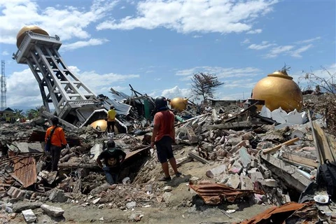 [Video] Indonesia kéo dài thời gian tìm kiếm nạn nhân động đất