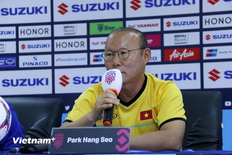 HLV Park Hang-seo thừa nhận "trận mở màn là không dễ dàng" 