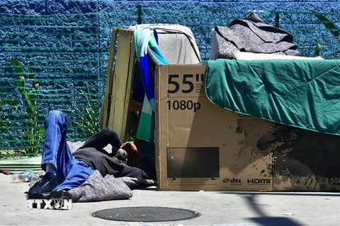 Người vô gia cư trên đường phố Mỹ. (Nguồn: AFP/TTXVN)