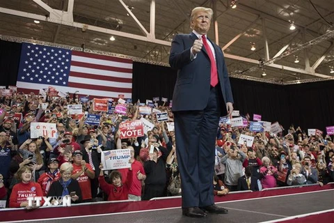 Tổng thống Mỹ Donald Trump trong cuộc vận động bầu cử Quốc hội giữa nhiệm kỳ ở Cleveland, bang Ohio ngày 5/11/2018. (Ảnh: AFP/TTXVN)