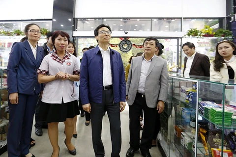 Phó Thủ tướng Vũ Đức Đam trong chuyến thăm Lâm Đồng. (Ảnh: baolamdong.vn)