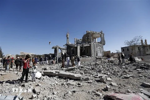 Cảnh đổ nát do xung đột tại Sanaa, Yemen. (Ảnh: AFP/TTXVN)
