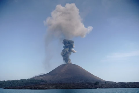 Núi lửa Anak Krakatau. (Nguồn: AFP)