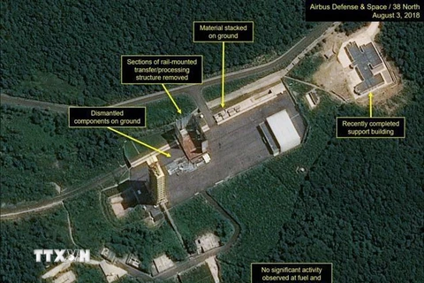 (Ảnh chụp từ vệ tinh ngày 3/8/2018): Các hoạt động tháo dỡ tại bãi thử tên lửa Sohae của Triều Tiên. (Ảnh: Yonhap/TTXVN)