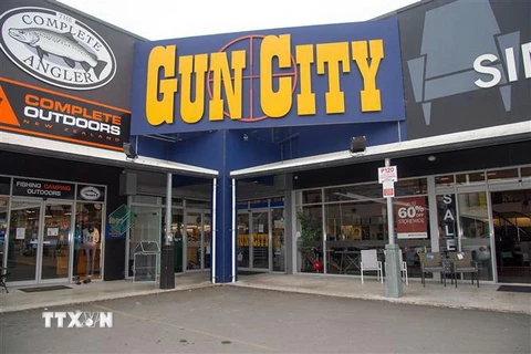 Một cửa hàng bán súng ở ngoại ô Christchurch, New Zealand, ngày 18/3/2019. (Ảnh: AFP/TTXVN)