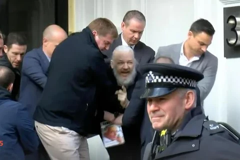 Ông Julian Assange bị bắt tại London. (Nguồn: theguardian.com)