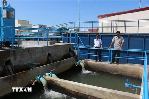 Chi nhánh Cấp thoát nước - Công trình đô thị thị xã Long Mỹ đã vận hành 100% công suất nhà máy xử lý nước cung cấp cho người dân. (Ảnh: Duy Khương/TTXVN)