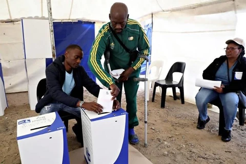 Một điểm bỏ phiếu ở Johannesburg. (Nguồn: Reuters)
