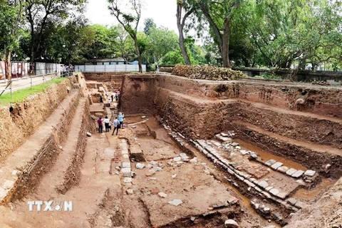 [Photo] Quang cảnh khu vực chính điện Kính Thiên sau khai quật