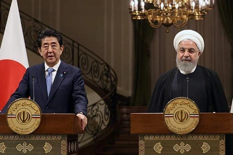 Thủ tướng Nhật Bản Abe và Tổng thống Iran Rouhani trong cuộc họp báo tại Tehran ngày 12/6. (Nguồn: AFP)