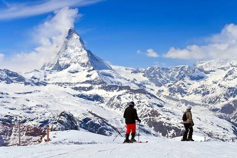 Núi tuyết ở Thụy Sĩ. (nguồn: planetware.com)