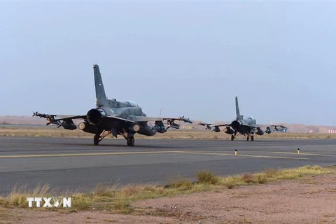 Máy bay tại một căn cứ không quân của Saudi Arabia ở Yemen. (Ảnh: AFP/TTXVN)