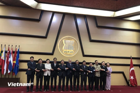 Các đại biểu tại cuộc họp Ủy ban hợp tác chung theo lĩnh vực ASEAN-Thổ Nhĩ Kỳ. (Nguồn: Phái đoàn Việt Nam tại ASEAN)