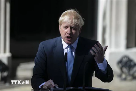 Thủ tướng Anh Boris Johnson phát biểu tại London ngày 24/7/2019. (Ảnh: THX/TTXVN)
