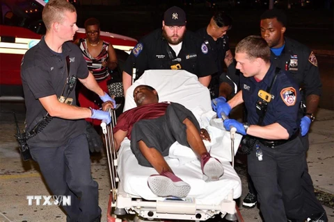 [Photo] Mỹ: Xả súng tại sự kiện ngoài trời khiến 12 người thương vong