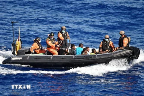 Giải cứu người di cư. (Ảnh minh họa. Nguồn: AFP/TTXVN)