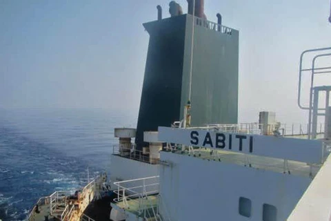 Tàu chở dầu Sabiti của Iran tại Biển Đỏ ngày 10/10. (Ảnh: AFP/TTXVN)