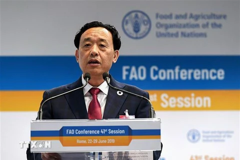 Tổng Giám đốc FAO Khuất Đông Ngọc phát biểu tại cuộc họp của FAO ở Rome, Italy. (Ảnh: AFP/TTXVN)