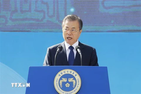 Tổng thống Hàn Quốc Moon Jae-in phát biểu tại Trường đại học Kyungnam ở Changwon, Hàn Quốc, ngày 16/10. (Ảnh: Yonhap/TTXVN)