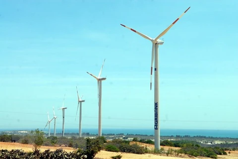 Hệ thống điện gió tại huyện Tuy Phong, Bình Thuận. (Ảnh minh họa: Mạnh Linh/TTXVN)