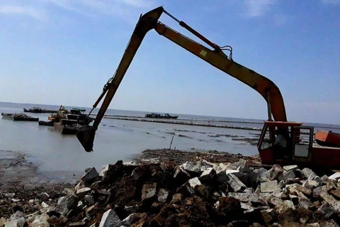 Kiên Giang: Hơn 15 tỷ đồng nạo vét luồng hàng hải bến cảng Rạch Giá