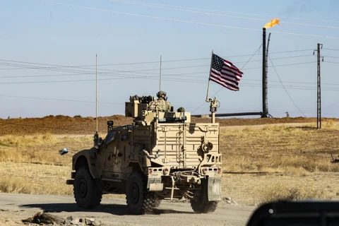 Quân đội Mỹ tuần tra tại tỉnh Hasakeh, Đông Bắc Syria ngày 6/11/2019. (Ảnh minh họa. AFP/TTXVN)