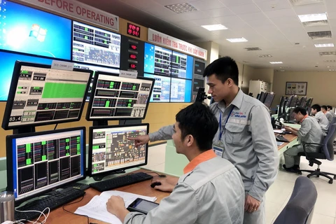 Phòng điều khiển tại nhà máy Nhiệt điện Mông Dương (Quảng Ninh). (Ảnh: TTXVN phát)