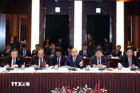 [Photo] Thủ tướng dự tọa đàm với các doanh nghiệp hàng đầu Hàn Quốc