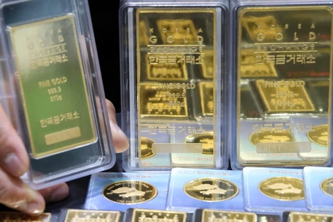 Vàng miếng tại một sàn giao dịch ở Seoul, Hàn Quốc ngày 6/1/2020. (Ảnh: Yonhap/TTXVN)