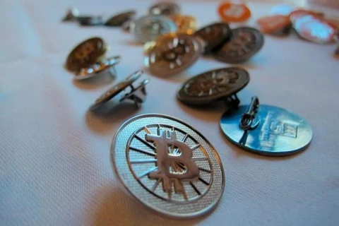 Biểu tượng tiền ảo Bitcoin. (Nguồn: AP)