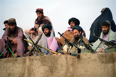 Các tay súng Taliban tại tỉnh Farah, Afghanistan. (Ảnh: AFP/ TTXVN)