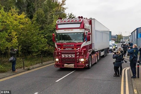 Vụ 39 thi thể trong xe tải ở Anh: Thêm một nghi phạm nhận tội