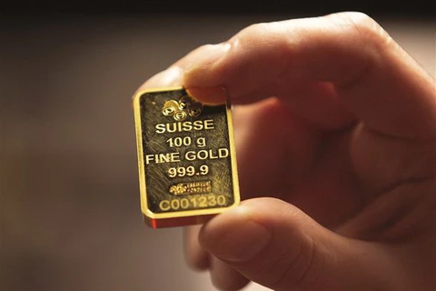 Vàng miếng được bán tại Dublin, Ireland. (Ảnh: AFP/TTXVN)