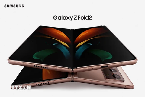 Mẫu smartphone gập mới Galaxy Z Fold 2 được Samsung giới thiệu tại sự kiện Galaxy Unpacked ngày 5/8/2020. (Ảnh: Yonhap/TTXVN)