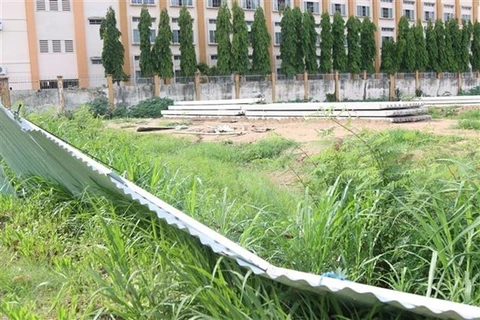 Một dự án thi công dang dở tại huyện Hóc Môn, Thành phố Hồ Chí Minh. (Ảnh: Trần Xuân Tình/TTXVN)