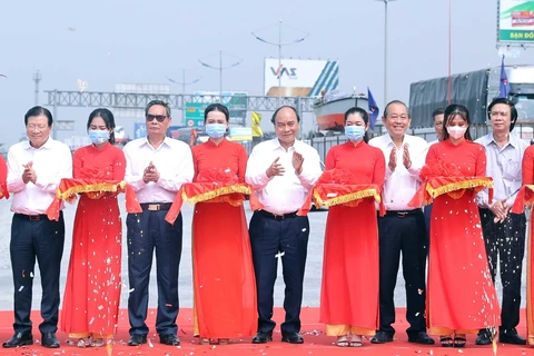 [Photo] Thủ tướng dự Lễ thông tuyến cao tốc Trung Lương-Mỹ Thuận