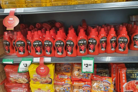 Hàng Việt xuất hiện phong phú trên quầy hàng Tết ở siêu thị Australia