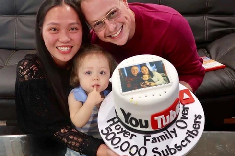Ảnh hưởng khổng lồ của các sao YouTube người Việt ở nước ngoài