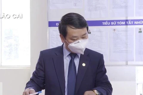 [Video] Bộ trưởng Hầu A Lềnh bầu cử đại biểu quốc hội tại thị xã Sa Pa