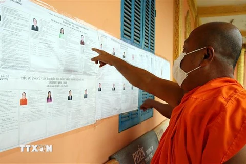 [Video] Sóc Trăng: Cử tri sư sãi Khmer tích cực đi bầu cử từ sáng sớm