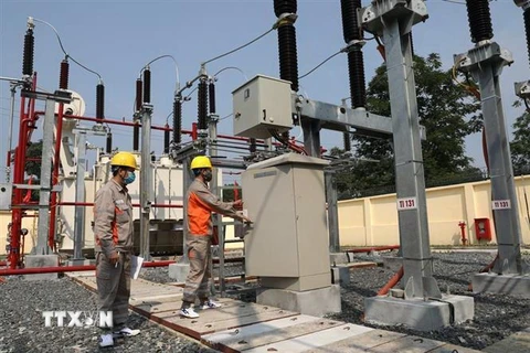 Lần đầu tiên công suất tiêu thụ điện toàn quốc vượt 42.000 MW