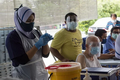 Malaysia phê duyệt có điều kiện việc sử dụng vaccine Moderna