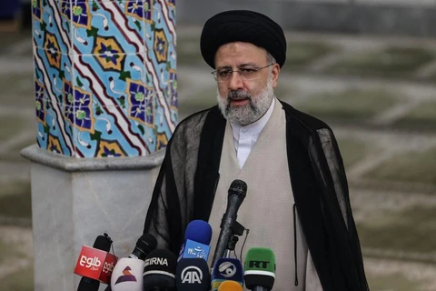 Iran tìm kiếm các cuộc đàm phán nhằm dỡ bỏ trừng phạt của Mỹ