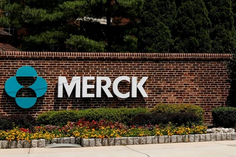 Merck & Co cho phép nước nghèo tiếp cận thuốc điều trị COVID-19 