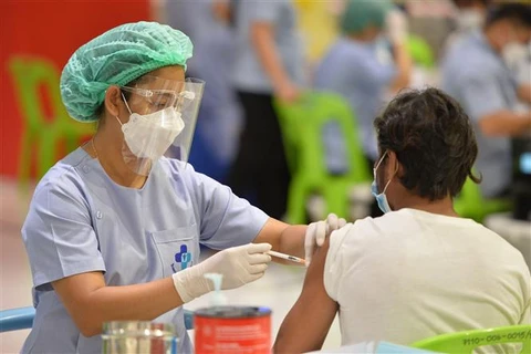 Thái Lan đặt mua thêm 30 triệu liều vaccine của hãng Pfizer